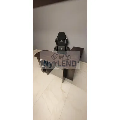 Biurko narożne stół komputerowy z fotelem gamingowym