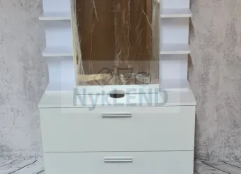 Zestaw łazienkowy szafka pod umywalkę i szafka z lustrem